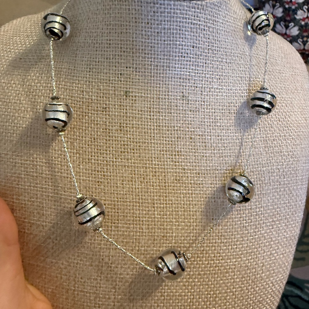 Elegant‎ Silver Vintage Glass Beaded Necklace
